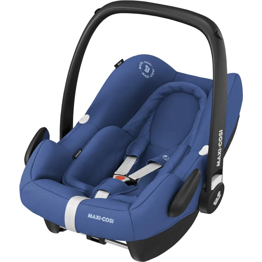 Maxi Cosi Rock i Size Car Seat and FamilyFix2 Base Essential Blue