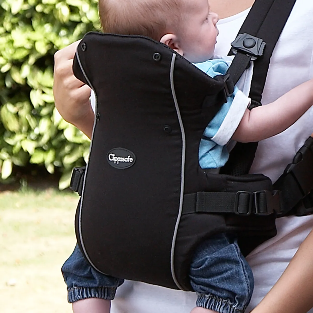 Clippasafe Carramio Baby Carrier - Black - Image 2