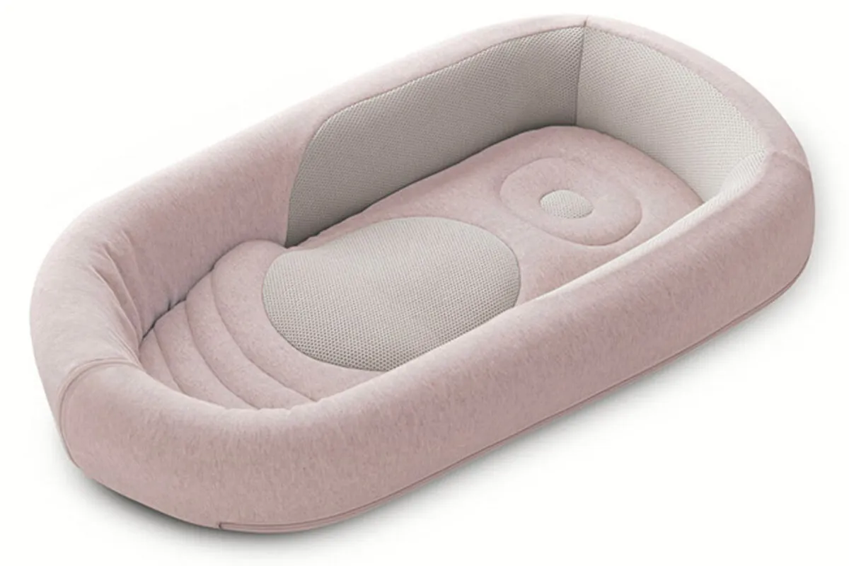 Inglesina Welcome Pod Baby Sleep Nest - Delicate Pink