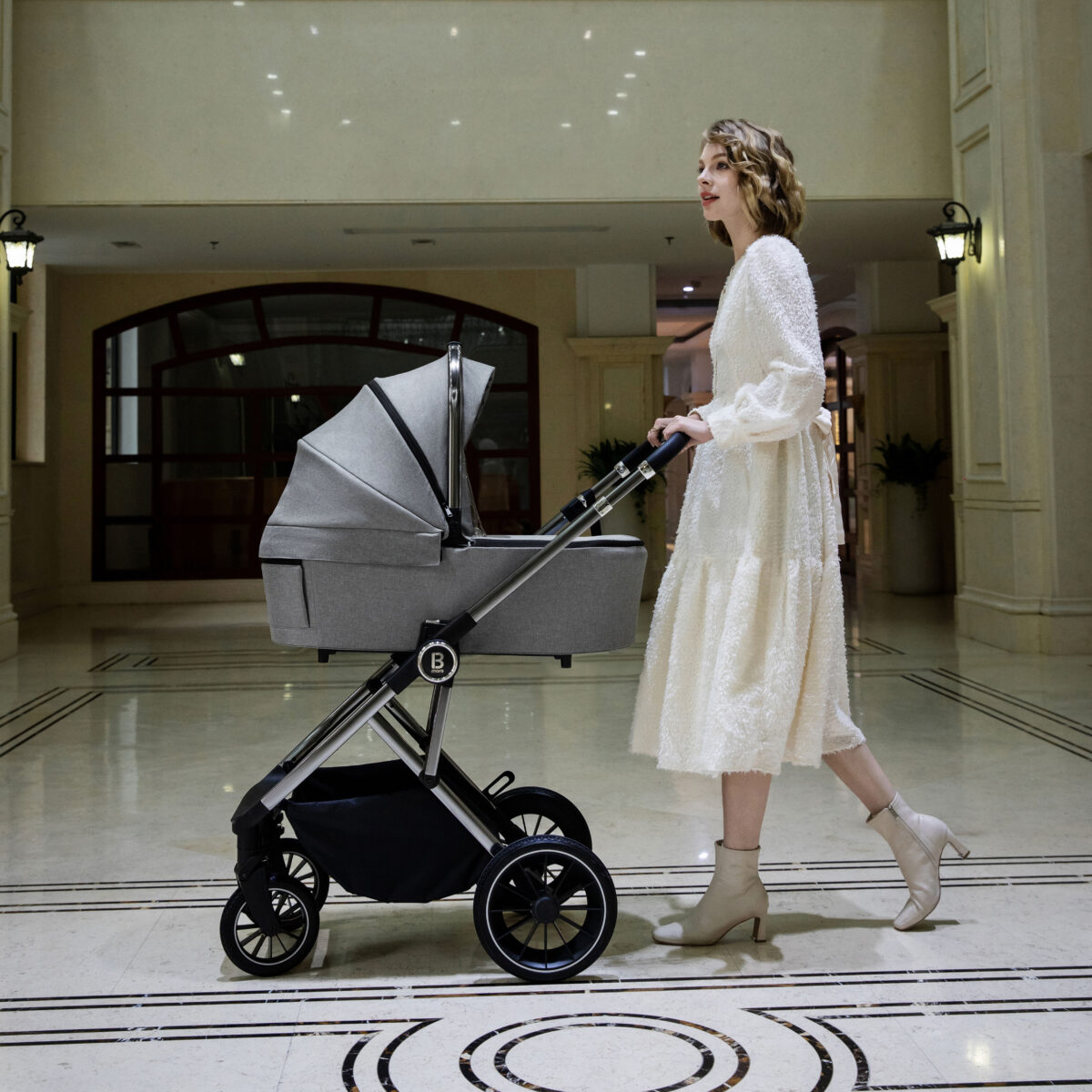 Chia Travel System Pecan with Base - Pearl Grey-3