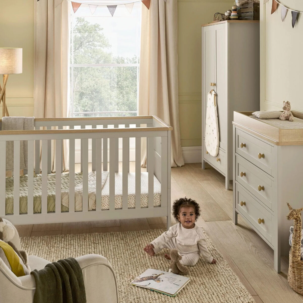 Mamas-&-Papas-Wedmore-3-Piece-Nusery-Furniture-Room-Set-Lifestyle