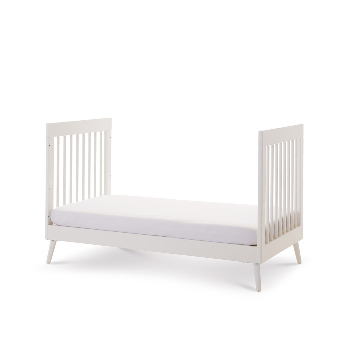 Obaby-Maya-Acrylic-cot-bed-5