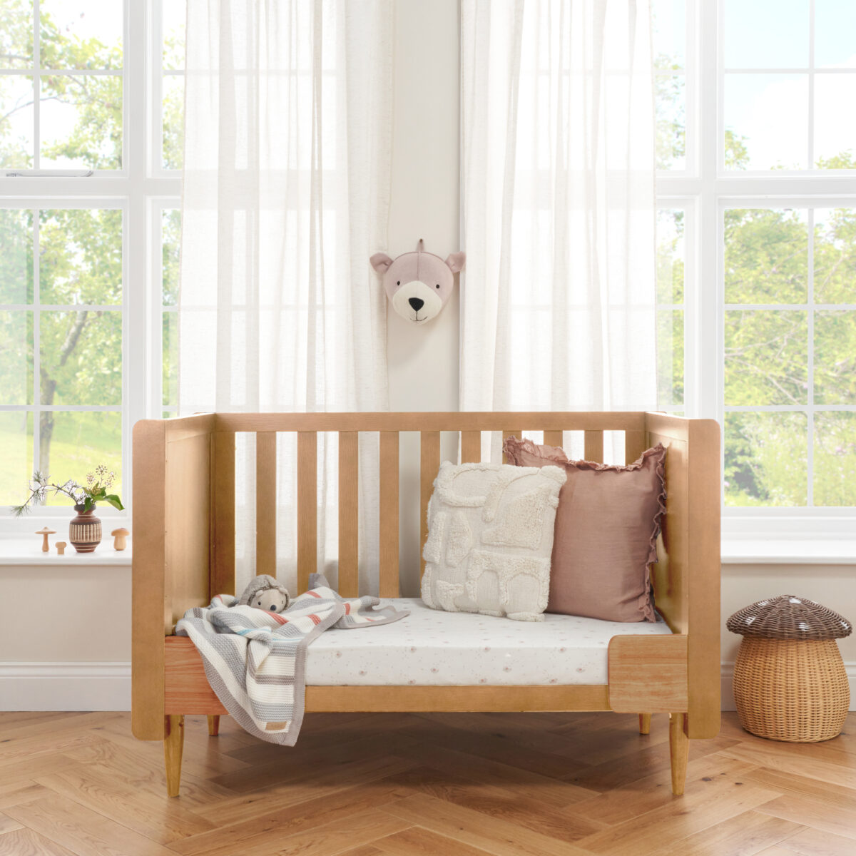 Japandi Mini Cot Bed - Light Oak 5